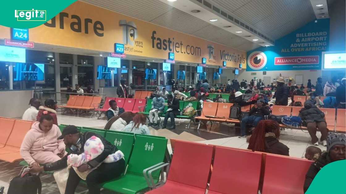 Governor Hope Uzodimma has donated N1 million to each indigene who were evacuated from South Africa. Governor Hope Uzodimma has donated N1 million to each indigene who were evacuated from South Africa.