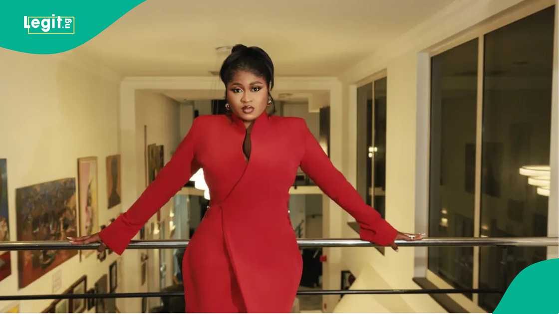 Fans concerned about Imisi after seeing her display at movire premiere Fans concerned about Imisi after seeing her display at movire premiere