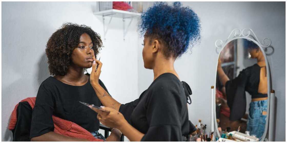 Makeup Makeup