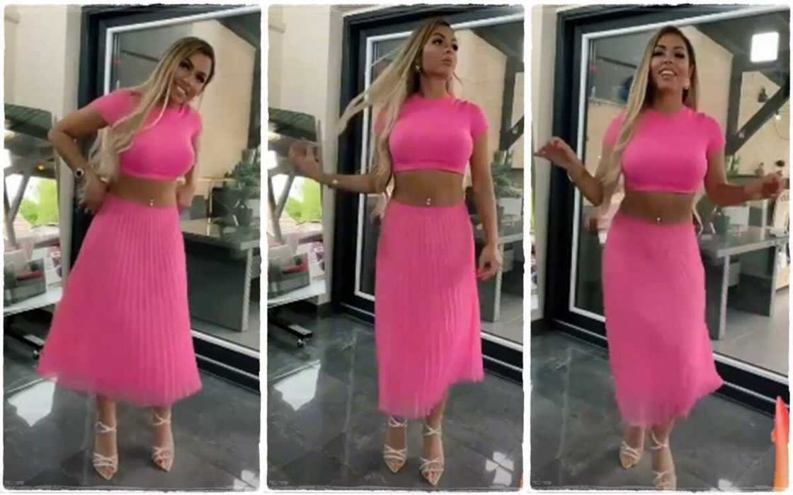 Lady seen in video dancing so nicely in private, showing off very nice dance steps Lady seen in video dancing so nicely in private, showing off very nice dance steps