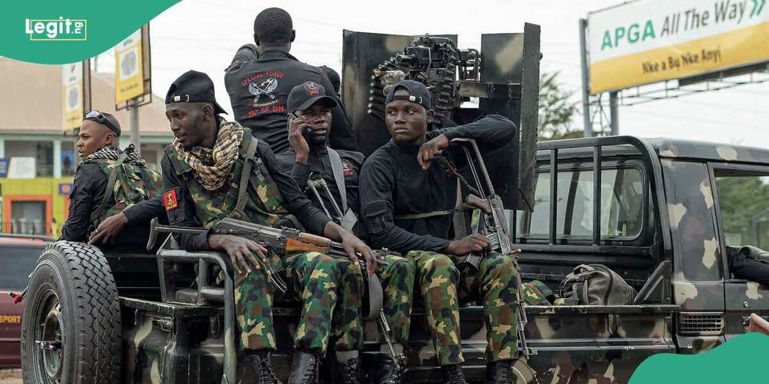 Nigerian troops kill suspected IPOB fighter/Nigerian soldiers kill armed pro-Biafra supporters Nigerian troops kill suspected IPOB fighter/Nigerian soldiers kill armed pro-Biafra supporters