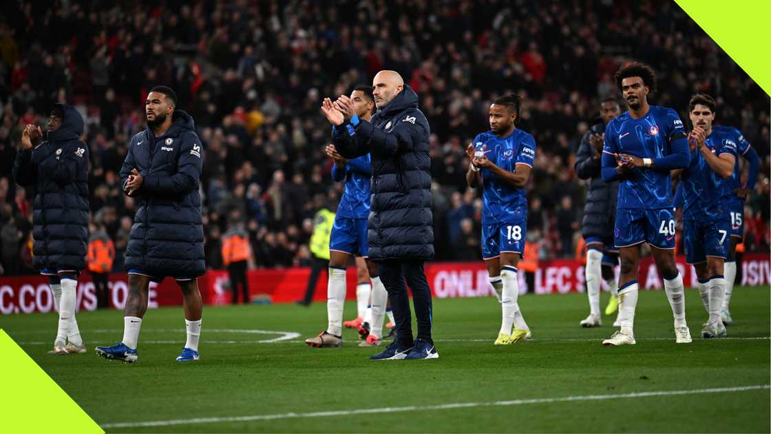 Enzo Maresca, Reece James, Levi Colwill, Noni Madueke, Christopher Nkunku, Renato Veiga, Pedro Neto, Chelsea, Liverpool, Anfield. Enzo Maresca, Reece James, Levi Colwill, Noni Madueke, Christopher Nkunku, Renato Veiga, Pedro Neto, Chelsea, Liverpool, Anfield.