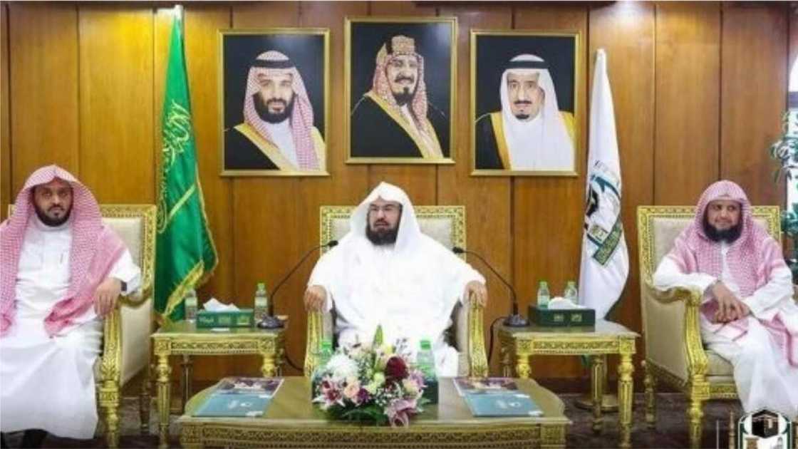 Coronavirus: Gwamnan Riyadh, yan gidan sarautar Saudiyya 150 sun kamu da cutar Coronavirus: Gwamnan Riyadh, yan gidan sarautar Saudiyya 150 sun kamu da cutar