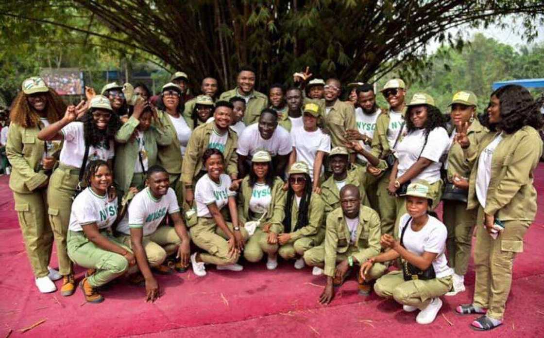NYSC Corpers in Warri Overwhelmed as Prophet Fufeyin Donates N3m at Wealth Transfer Programme NYSC Corpers in Warri Overwhelmed as Prophet Fufeyin Donates N3m at Wealth Transfer Programme