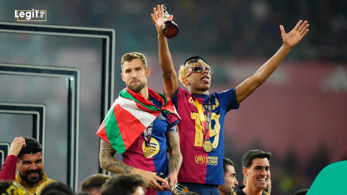 Lamine Yama, Barcelona, P-Square. Lamine Yama, Barcelona, P-Square.