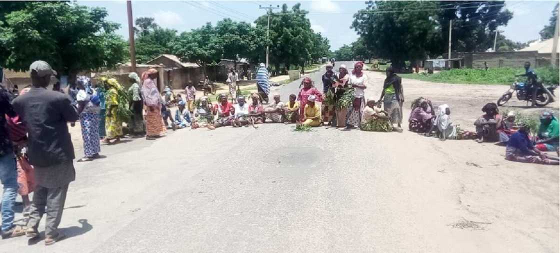 Mata Masu Zanga-Zanga Mata Masu Zanga-Zanga