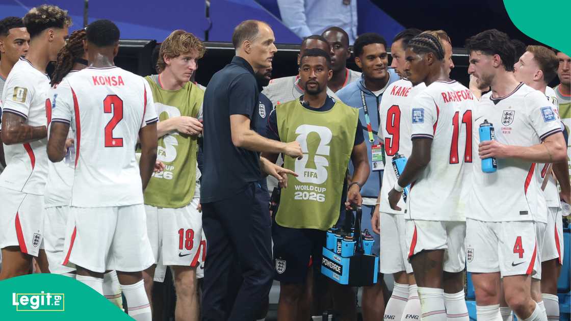 Thomas Tuchel giving instructions to England players during a hydration break. Photo by Richard Pelham