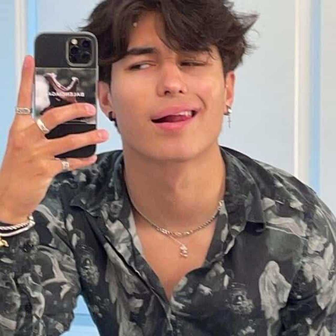 how tall is Kio Cyr how tall is Kio Cyr