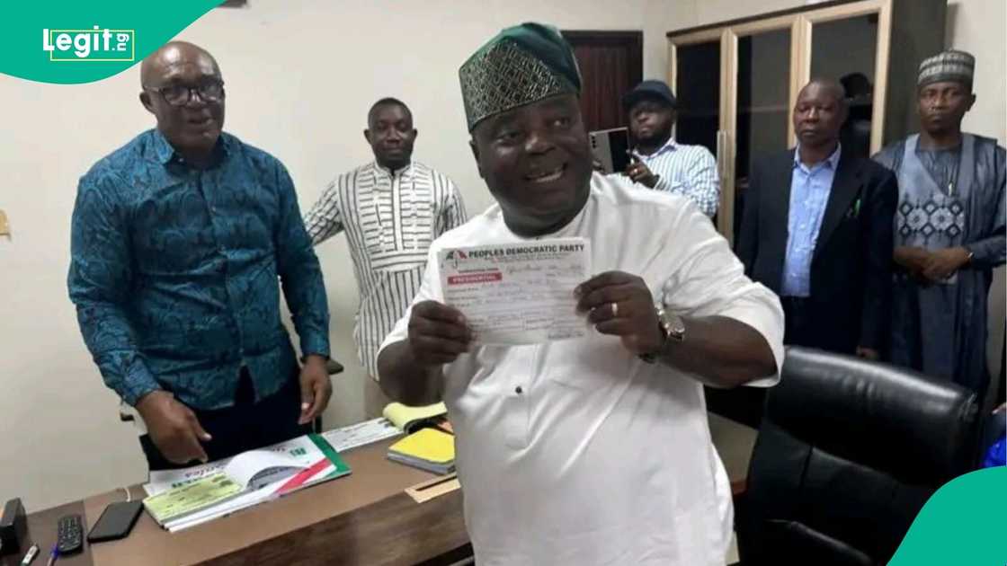 Sandy Onor, a former PDP governorship candidate in Cross River, has obtained the PDP presidential nomination form. Sandy Onor, a former PDP governorship candidate in Cross River, has obtained the PDP presidential nomination form.