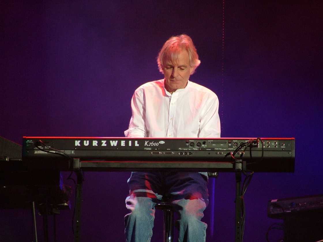 Rick Wright at Live 8, playing Kurzweil keyboard Rick Wright at Live 8, playing Kurzweil keyboard