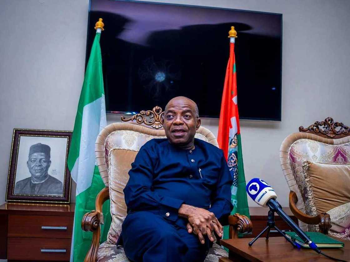 Gwamna Alex Otti na Abiya. Gwamna Alex Otti na Abiya.