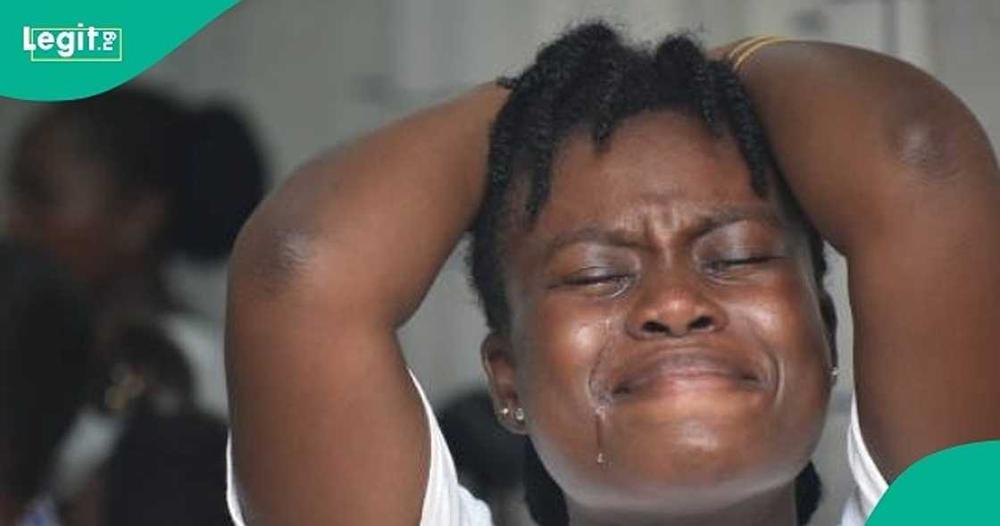 Nigerian lady loses new job Nigerian lady loses new job