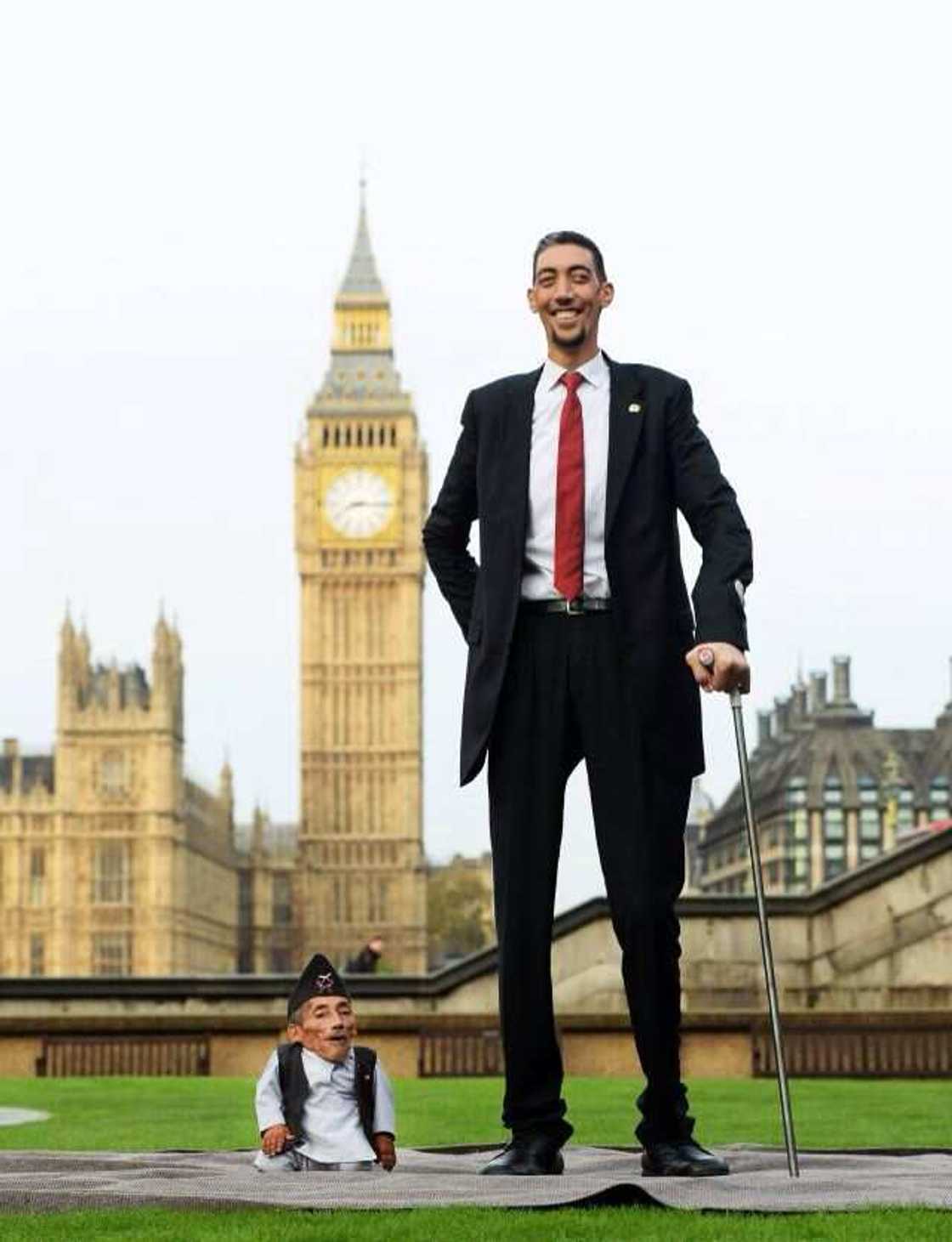 Qui sont les hommes les plus grands du monde et de tous les temps? Qui sont les hommes les plus grands du monde et de tous les temps?