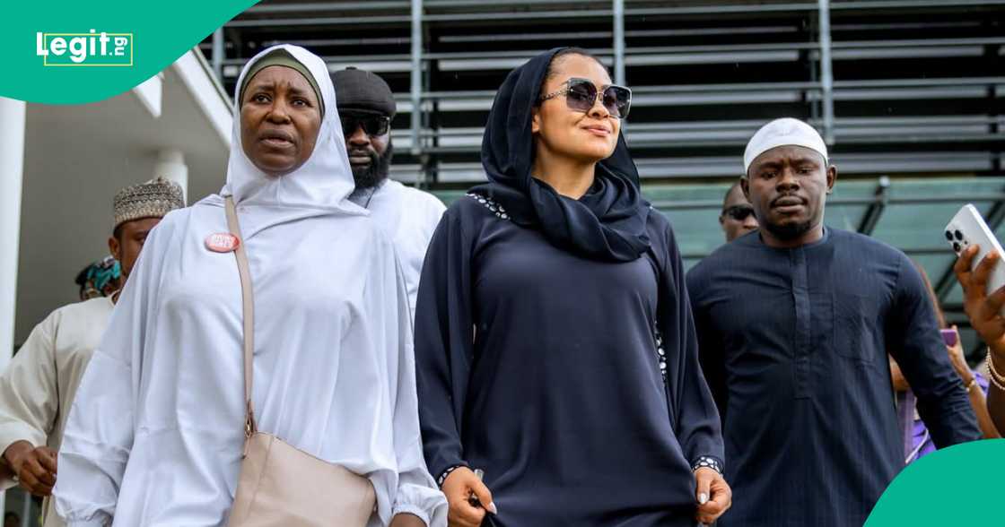 Sanata Natasha. Sanata Natasha.