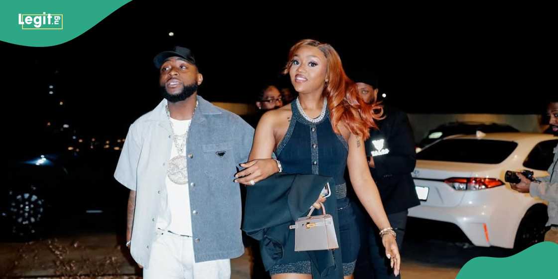 Davido drags lady online over his wife Davido drags lady online over his wife