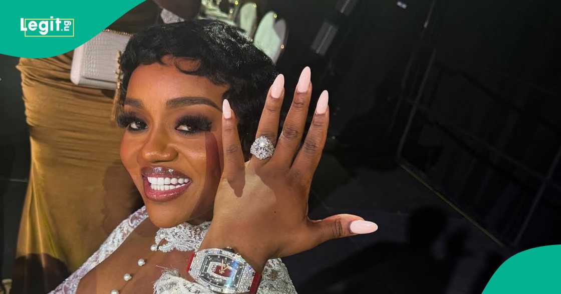 Fans gush about Chioma's beauty as she weds Davido in Miami.