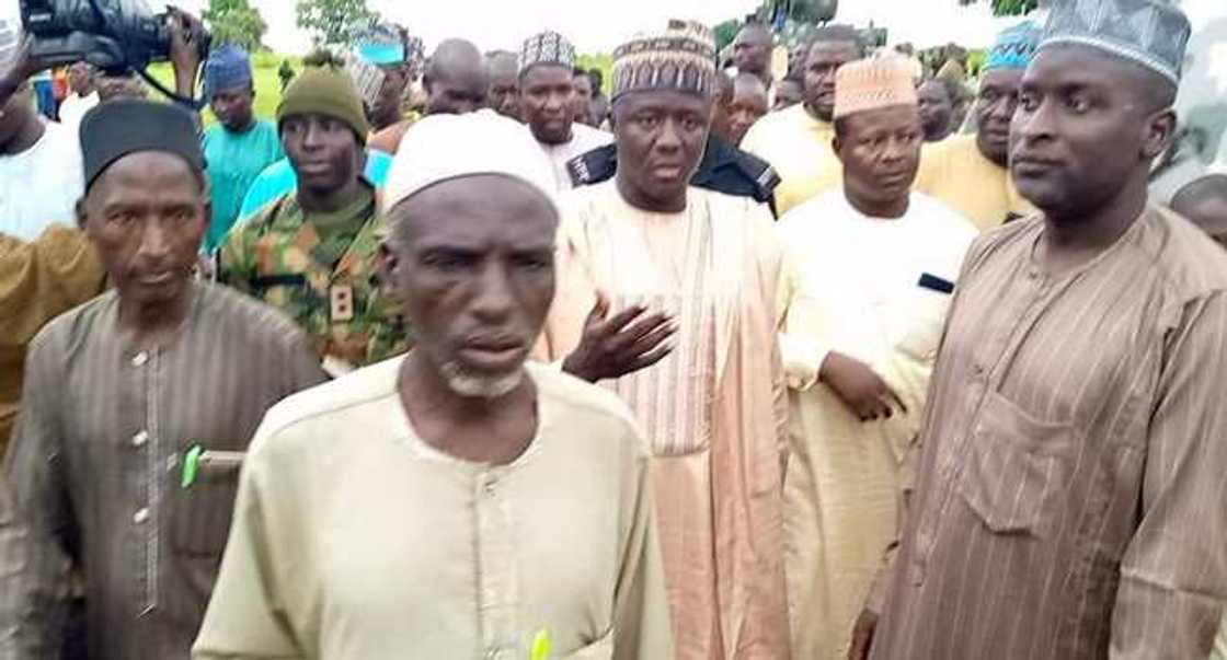 An maida wasu yan gudun hijira gidajen su. An maida wasu yan gudun hijira gidajen su.