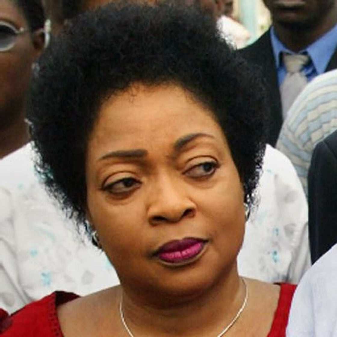 Hotuna: Matayen shugabannin kasar Najeriya da aka yi daga 1985 zuwa yau, da dan takaitattun tarihinsu Hotuna: Matayen shugabannin kasar Najeriya da aka yi daga 1985 zuwa yau, da dan takaitattun tarihinsu