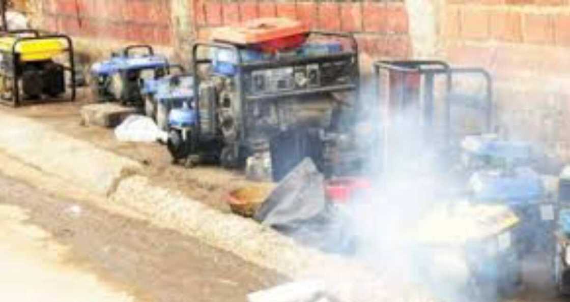 Hayaƙin janareto ya janyo mutuwar mutane 6 a Anambra Hayaƙin janareto ya janyo mutuwar mutane 6 a Anambra