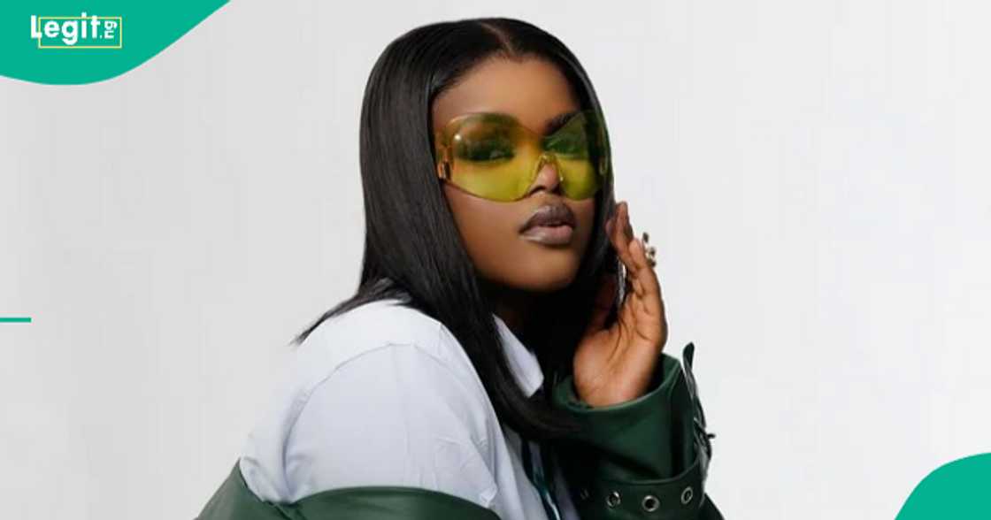 Jarvis addresses her haters, announces the plan she has for 9pm. Jarvis addresses her haters, announces the plan she has for 9pm.