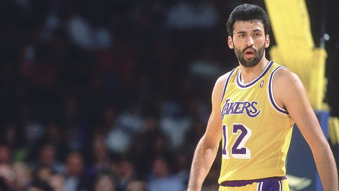 Former Los Angeles Lakers player Vlade Divac pictured during a game against Atlanta Hawks