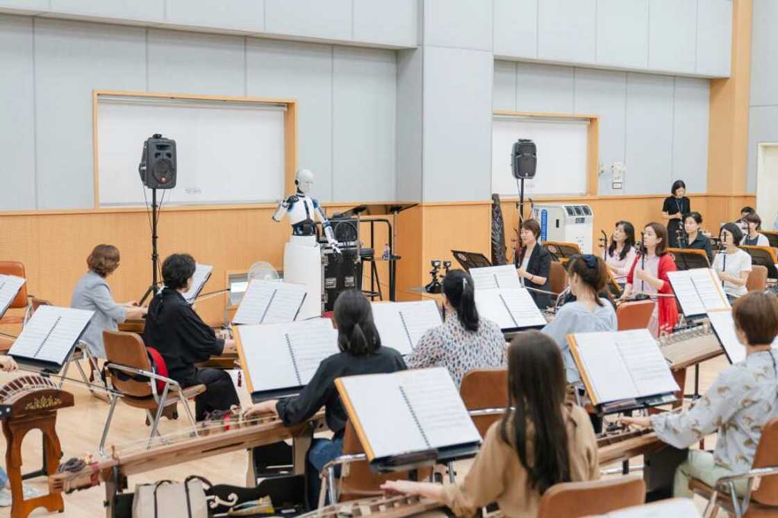 The machine is not capable of listening or improvising in real-time, its developers say The machine is not capable of listening or improvising in real-time, its developers say