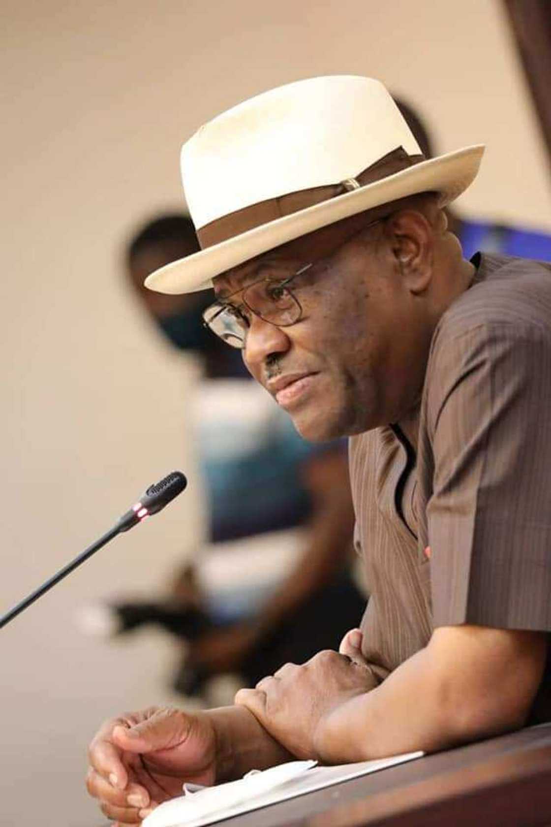 Gwamnan Rivers Ya Caccaki APC, Yace Babu Wani Mai Hankali da Zai So APC a 2023 Gwamnan Rivers Ya Caccaki APC, Yace Babu Wani Mai Hankali da Zai So APC a 2023