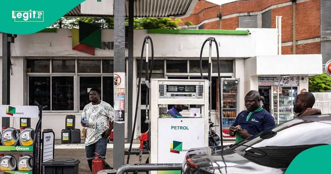 Petrol stations in Nigeria increase pump prices Petrol stations in Nigeria increase pump prices