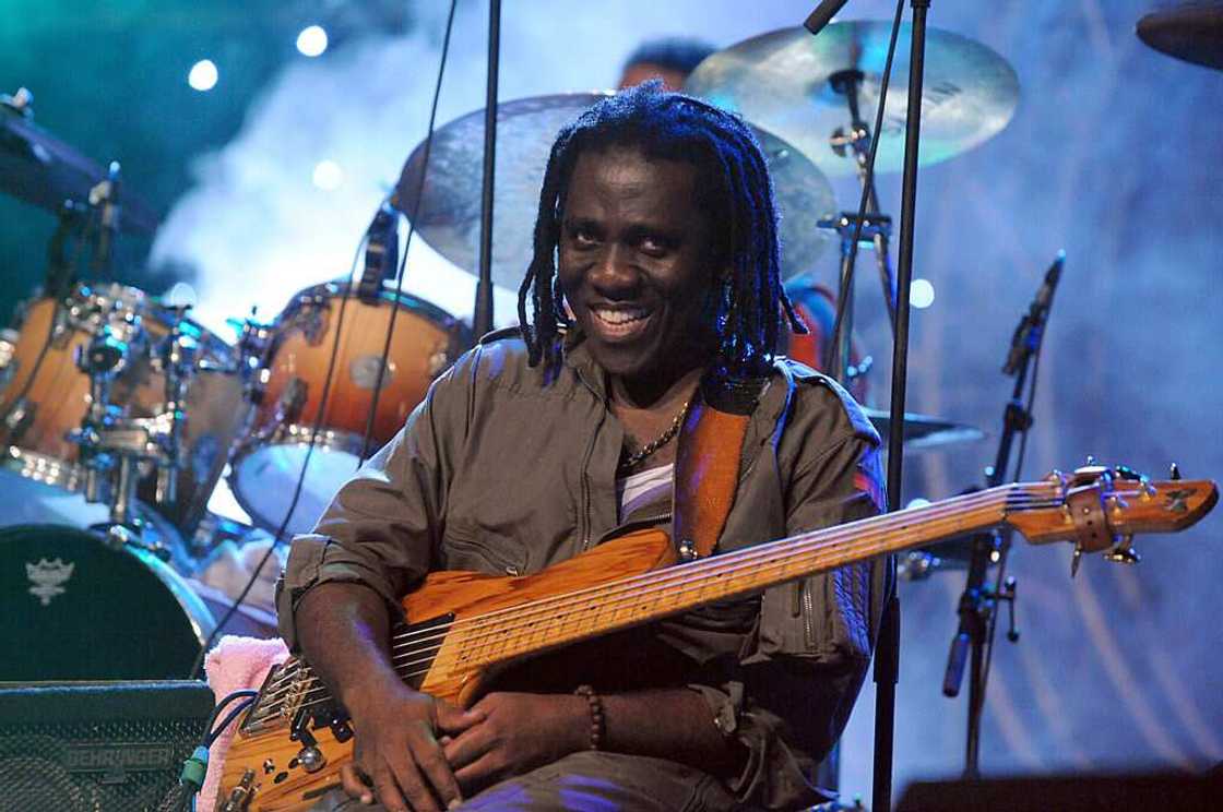 Richard Bona: discographie et biographie d’un immense bassiste Richard Bona: discographie et biographie d’un immense bassiste