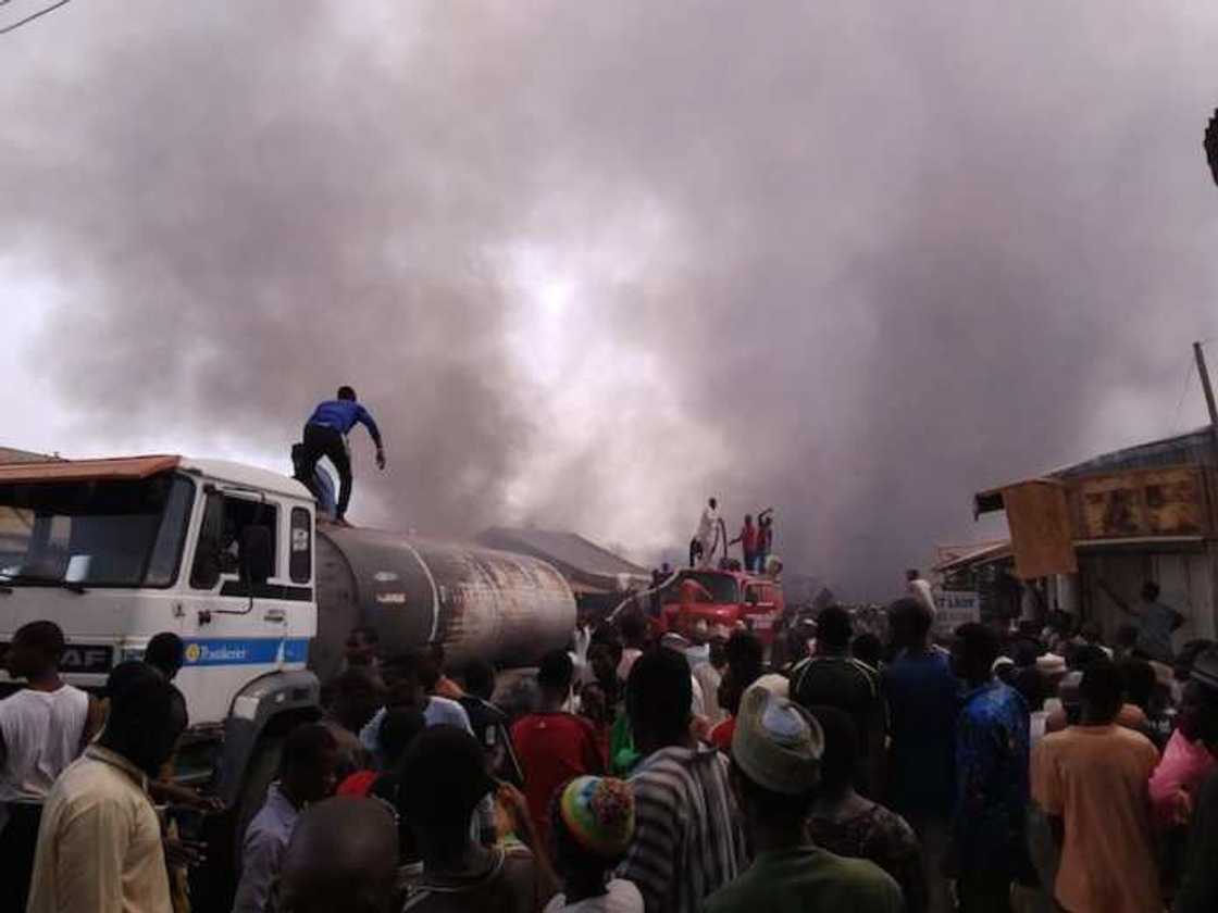 Just In: Fire Razes Katsina Central Market, Goods Worth Millions of naira Destroyed Just In: Fire Razes Katsina Central Market, Goods Worth Millions of naira Destroyed