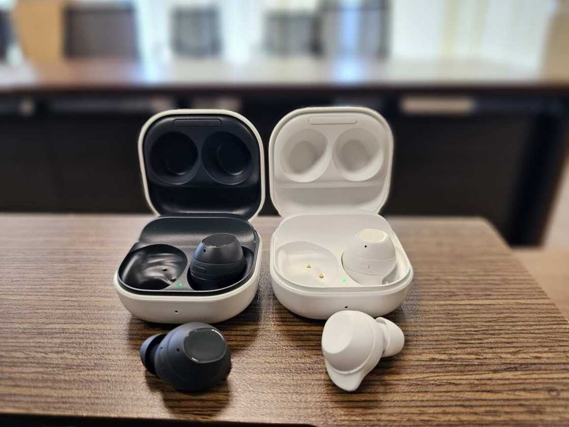 Samsung Galaxy S23 FE, Galaxy Tab S9 FE and Galaxy Buds FE Bring Standout Galaxy Features to Users Samsung Galaxy S23 FE, Galaxy Tab S9 FE and Galaxy Buds FE Bring Standout Galaxy Features to Users