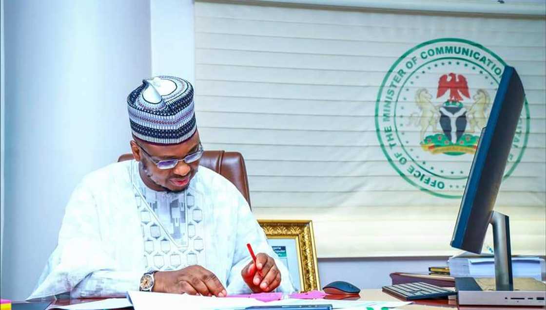 Insecurity: FG to deploy robots, artificial intelligence to fight crime Insecurity: FG to deploy robots, artificial intelligence to fight crime