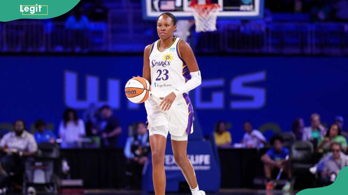 Azura Stevens bringing the ball up the court during the first half against the Dallas Wings