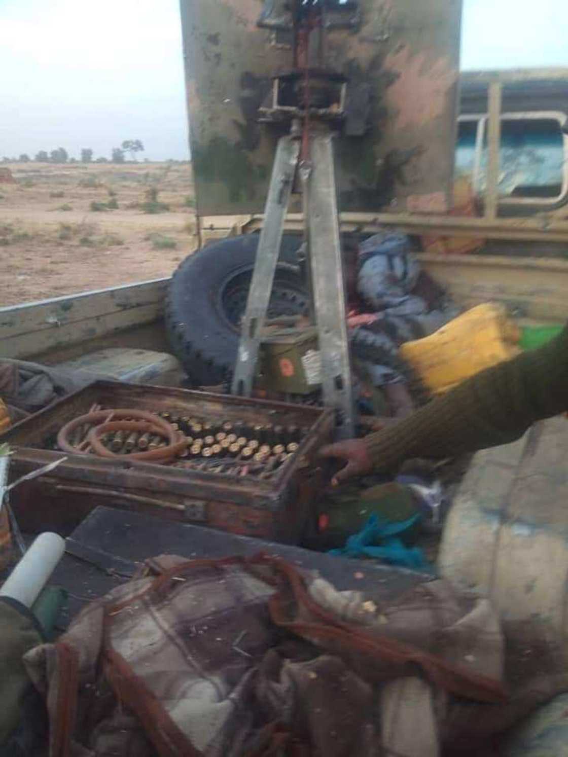 Nasrun mina llah: Sojoji sun ragargarji yan Boko Haram a Buni Yadi (Hotuna) Nasrun mina llah: Sojoji sun ragargarji yan Boko Haram a Buni Yadi (Hotuna)