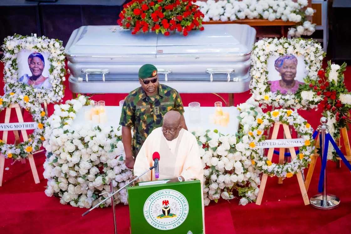 Shugaba Tinubu ya je jihar Plateau Shugaba Tinubu ya je jihar Plateau