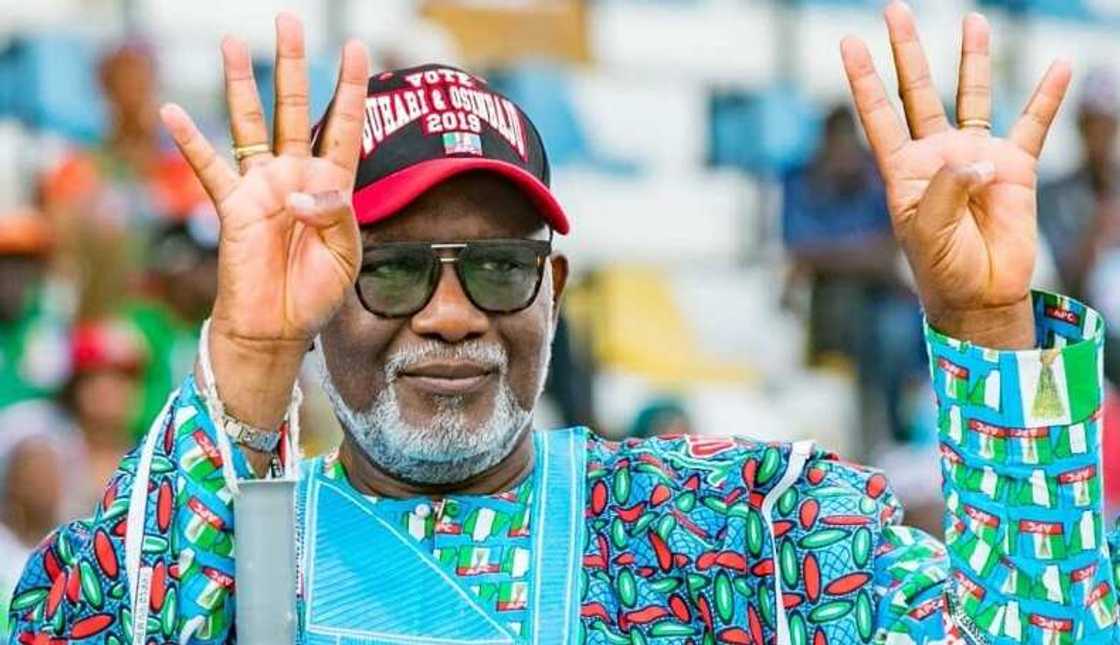 Coronavirus: Governor Akeredolu's deputy demands handover Coronavirus: Governor Akeredolu's deputy demands handover