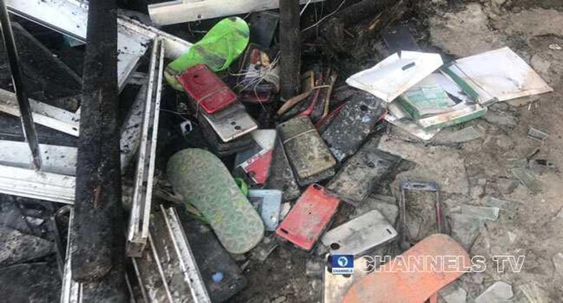 Gwamna Zulum ya nada kwamiti na musamman kan gobarar kasuwar Jagwol (Kalli hotunan annobar) Gwamna Zulum ya nada kwamiti na musamman kan gobarar kasuwar Jagwol (Kalli hotunan annobar)