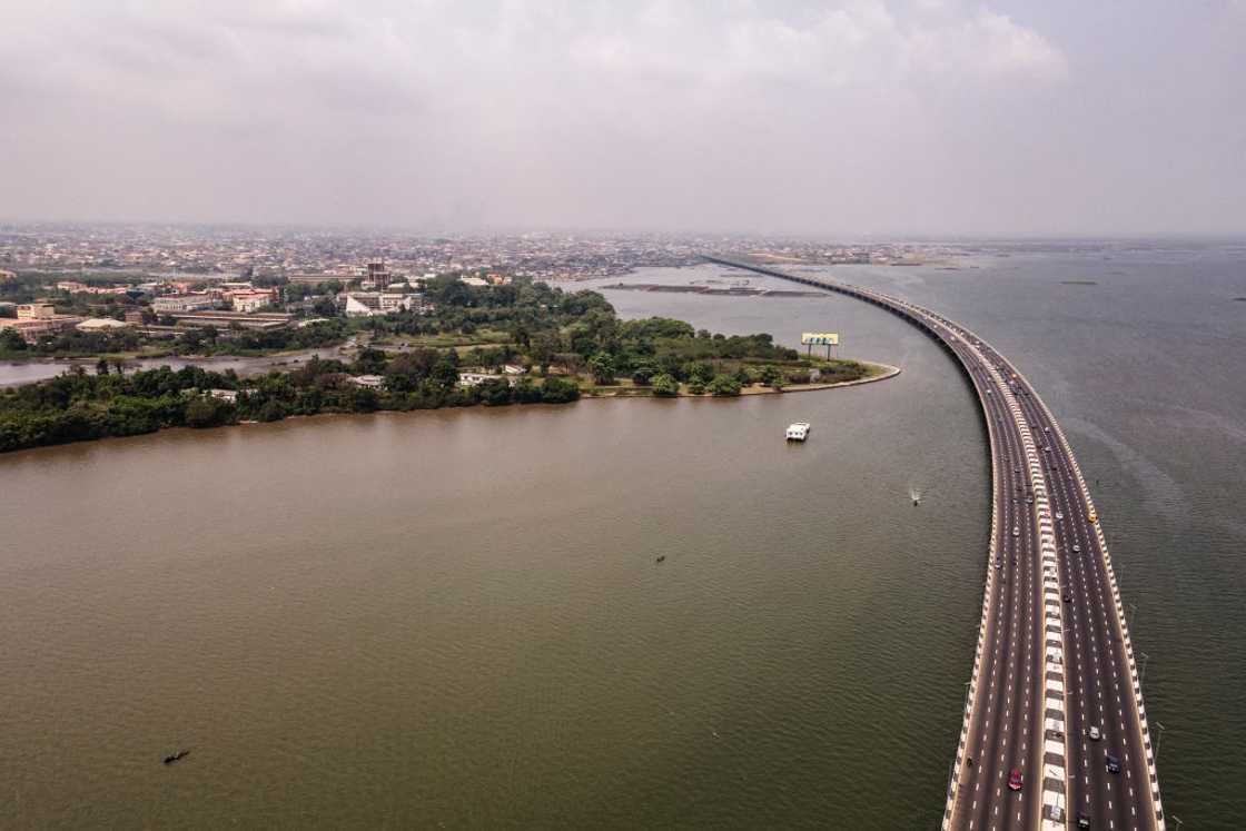 Woman Dies After Jumping Into Lagos Lagoon From Third Mainland Bridge