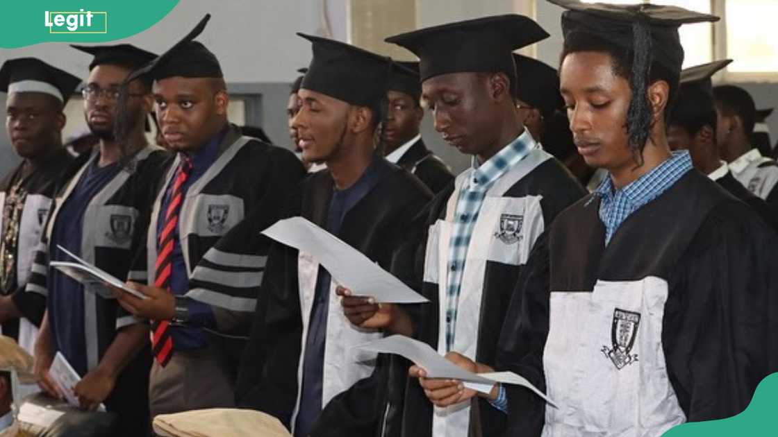 Baze University graduates Baze University graduates