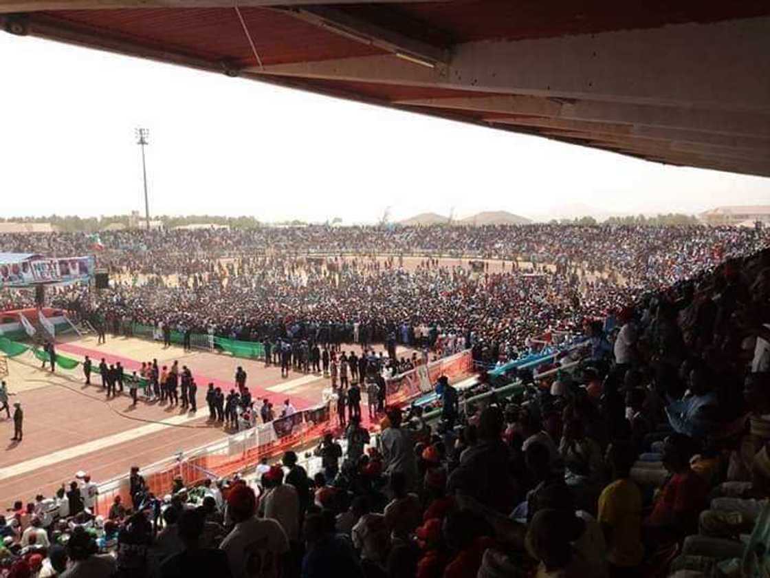 Hotuna da Bidiyo: Jihar Taraba ta cika ta banbatse domin Buhari Hotuna da Bidiyo: Jihar Taraba ta cika ta banbatse domin Buhari