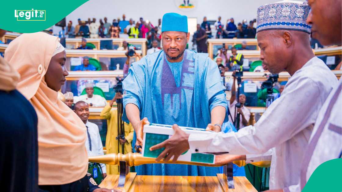 Gwamnan jihar Katsina ya lissafa bangarorin da suka fi samun kaso a kasafin kudin 2025 Gwamnan jihar Katsina ya lissafa bangarorin da suka fi samun kaso a kasafin kudin 2025