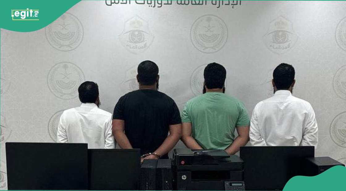 Yan damafara a Makka Yan damafara a Makka