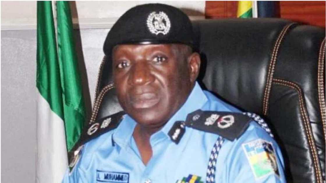 Dan Sanda Ya Bindige Mai Hakar Ƙarafa, Aminu, Saboda Ƙin Ba Shi Rashawar N1,000 Dan Sanda Ya Bindige Mai Hakar Ƙarafa, Aminu, Saboda Ƙin Ba Shi Rashawar N1,000