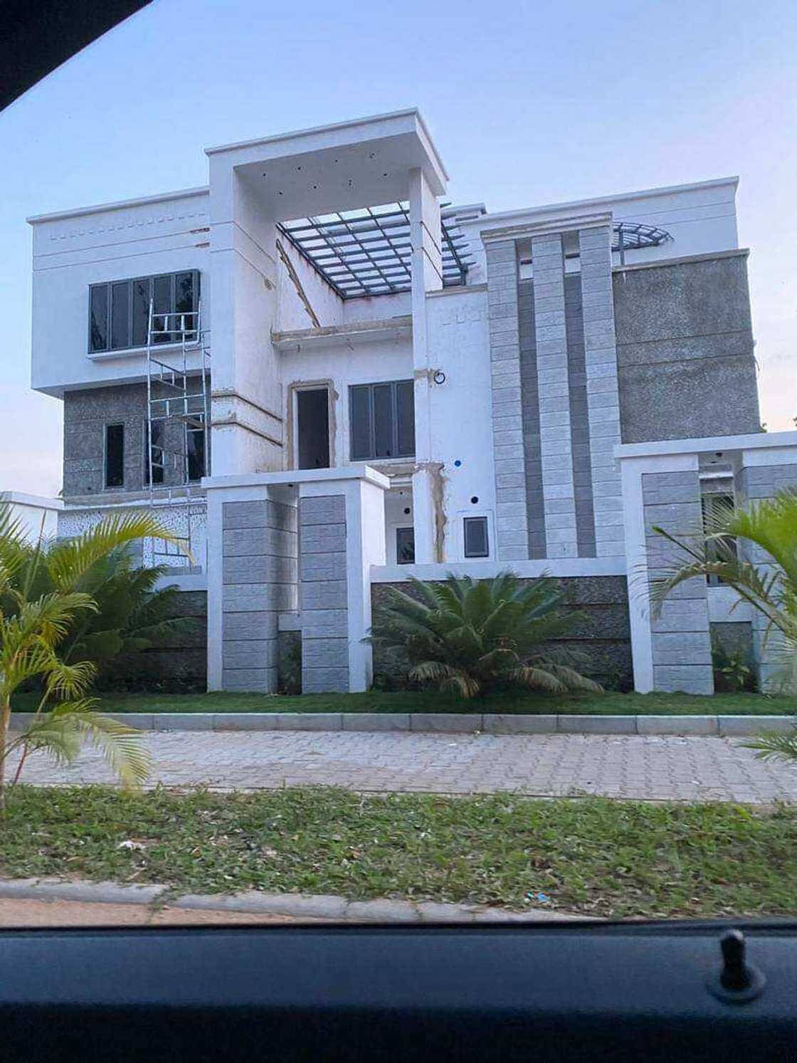 Ban mallaki gida ko daya a duniya ba tun da na hau Minista - Dr Isa Pantami ya yi martani Ban mallaki gida ko daya a duniya ba tun da na hau Minista - Dr Isa Pantami ya yi martani