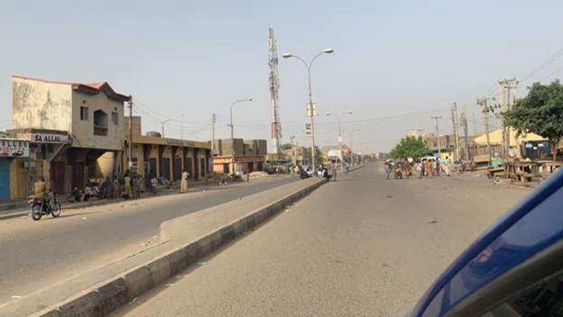 COVID-19: Titunan Kano bayan dokar hana zirga-zirga ta fara aiki (Hotuna) COVID-19: Titunan Kano bayan dokar hana zirga-zirga ta fara aiki (Hotuna)