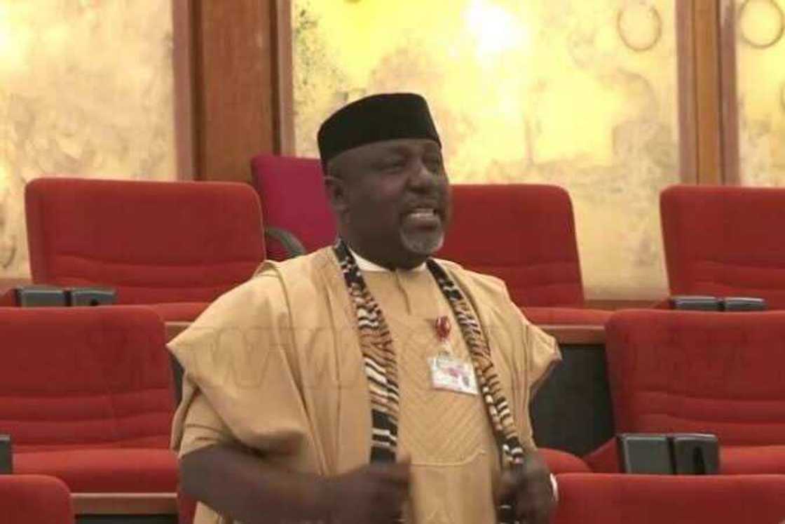 Babu Wani Makami da Zai Yi Nasara Kan Matsalar Tsaro Matuƙar Mutane Na Cikin Talauci, Sanatan APC Babu Wani Makami da Zai Yi Nasara Kan Matsalar Tsaro Matuƙar Mutane Na Cikin Talauci, Sanatan APC