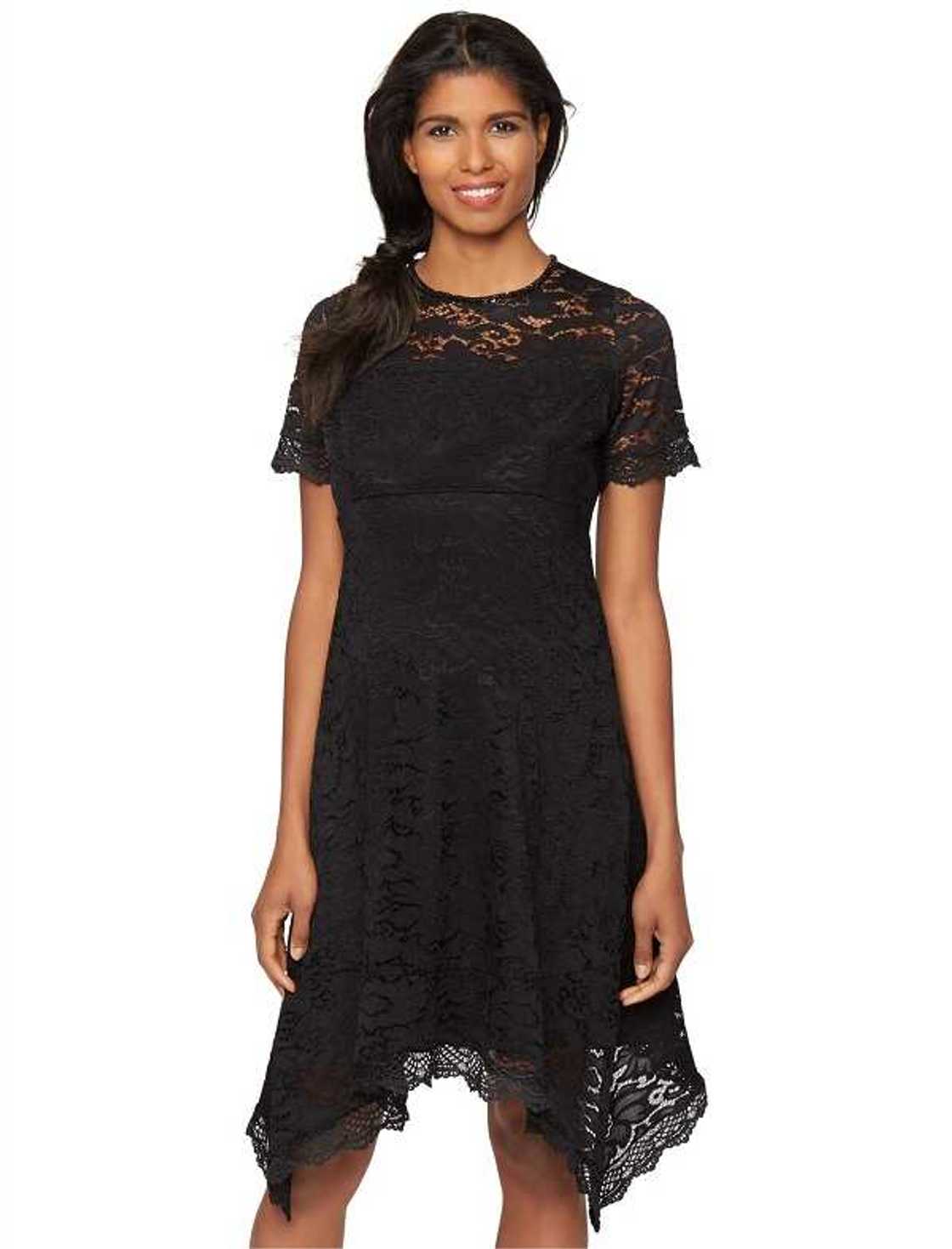 Black lace gown for pregnant ladies Black lace gown for pregnant ladies