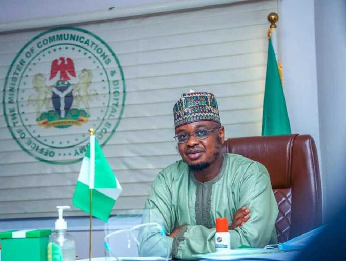 Dr. Isa Ali Pantami ya doke Takwarorinsa, ya lashe kyautar gwarzon Ministan 2020 Dr. Isa Ali Pantami ya doke Takwarorinsa, ya lashe kyautar gwarzon Ministan 2020