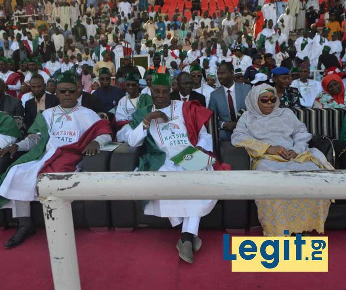 Yanzu-yanzu: Yayinda Atiku ya tafi Daura yau, Buhari ya dira jihar Adamawa Yanzu-yanzu: Yayinda Atiku ya tafi Daura yau, Buhari ya dira jihar Adamawa