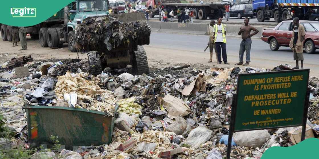 Young man’s body found with missing ear on refuse dump in Benue Young man’s body found with missing ear on refuse dump in Benue